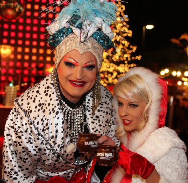 Biggi Bardot & Olivia Jones @ Santa Pauli 2009 - Hamburgs geilster Weihnachtsmarkt